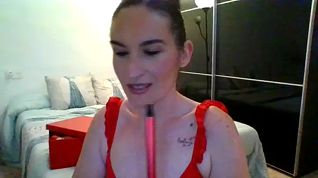 aurasensual69 online show from June 3, 2026, 11:32 pm
