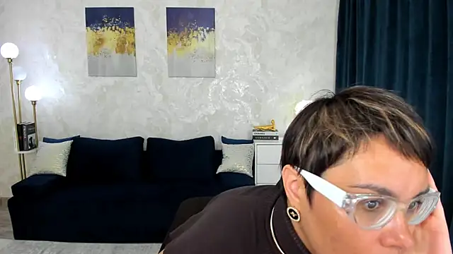 Snapshot of MayaNoire chatting on June 11, 2026, 2:53 am MayaNoire online show from June 11, 2026, 2:53 am