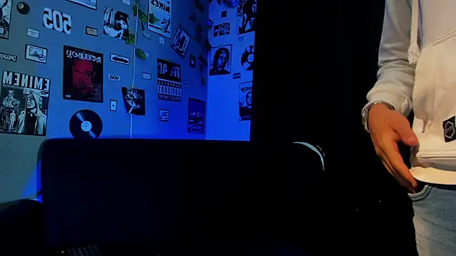 Snapshot of _maximo_1 chatting on May 14, 2026, 11:28 am maximo 1 online show from May 14, 2026, 11:28 am