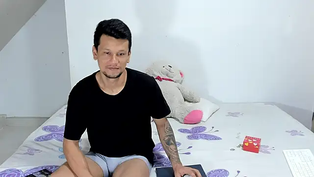 HannaSexMatheuw online show from August 9, 2026, 11:48 am