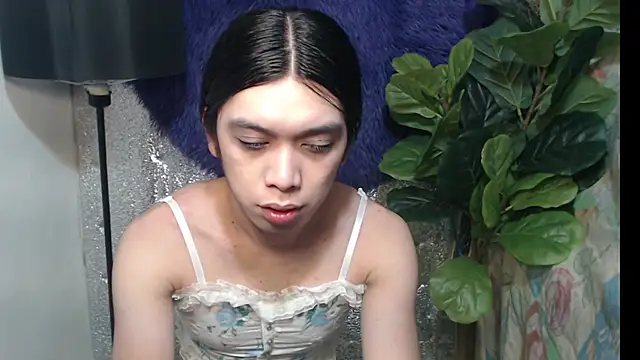 RoseAmarie online show from June 19, 2026, 10:30 am