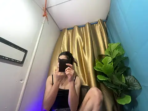 RoseAmarie online show from July 26, 2026, 11:28 am