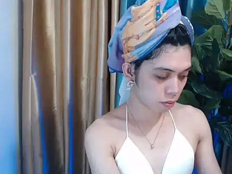RoseAmarie online show from August 2, 2026, 11:52 am