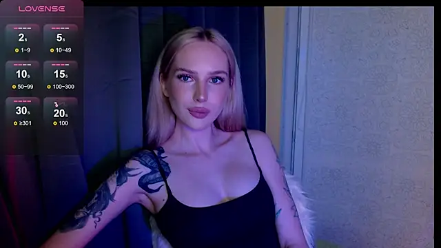 MichelleVelour online show from June 28, 2026, 5:52 pm