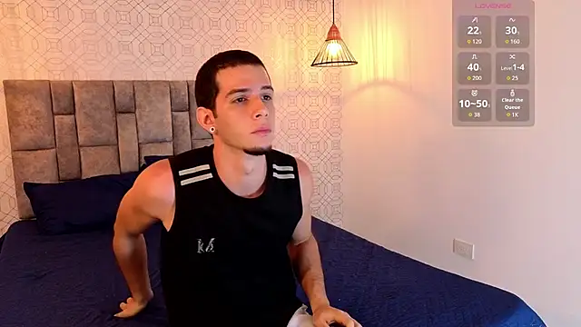 isaacblaze  online show from June 14, 2026, 3:41 am