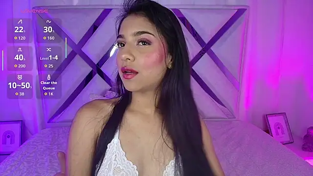 thalia gomez   online show from June 5, 2026, 8:25 pm