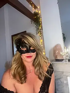 LaVraiVanessa online show from June 12, 2026, 4:50 pm