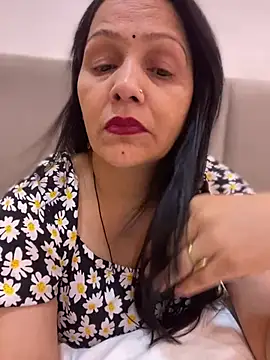 simmy14321 online show from July 1, 2026, 5:12 pm