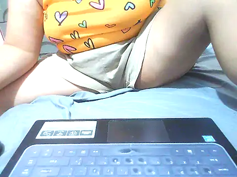 xsweetlover69x online show from June 17, 2026, 6:16 am