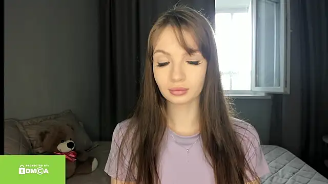 LillianFowler online show from June 9, 2026, 4:24 am