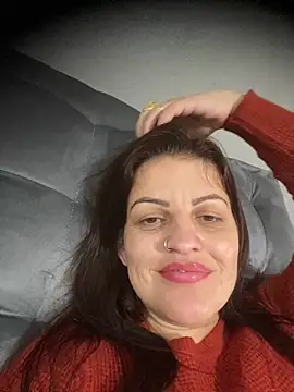 Snapshot of sweet_milenaa chatting on June 1, 2026, 1:02 pm sweet milenaa online show from June 1, 2026, 1:02 pm
