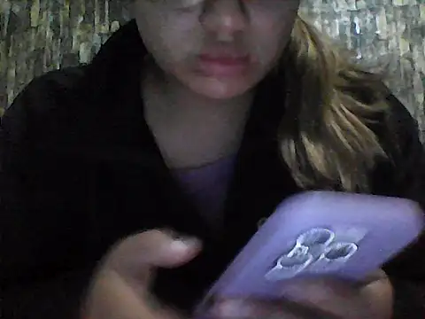 Snapshot of BabyCinnamon1 chatting on May 18, 2026, 2:18 am BabyCinnamon1 online show from May 18, 2026, 2:18 am