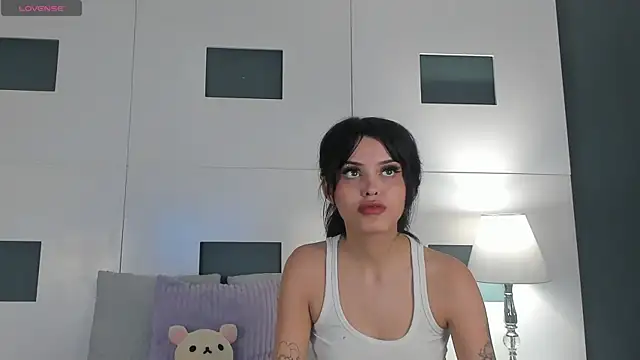 brattystar online show from June 5, 2026, 7:41 pm