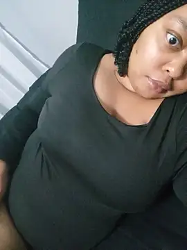 CaramelBBrown online show from May 16, 2026, 12:40 am
