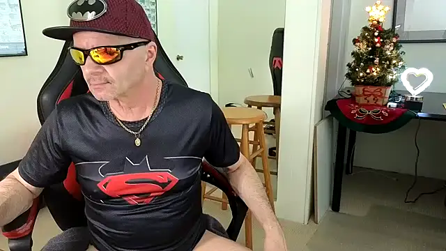 hotdadbod online show from December 13, 2024, 9:20 pm