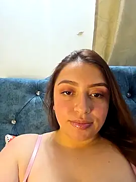 Veronicca 7 online show from June 6, 2026, 4:28 am