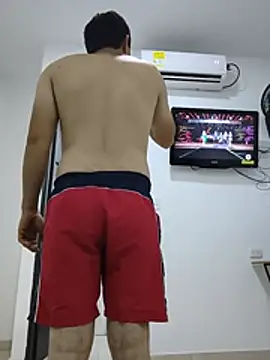 Alejo10051 online show from June 19, 2026, 1:21 am
