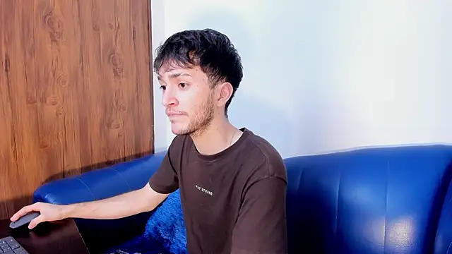 kavencastro online show from June 27, 2026, 3:55 am