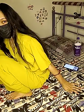 Hy Nova2 online show from May 12, 2026, 4:37 pm