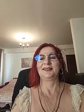 RedHeart74 online show from May 14, 2026, 2:24 pm