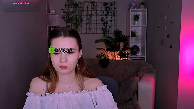 angie foxy1 online show from June 11, 2026, 7:12 pm