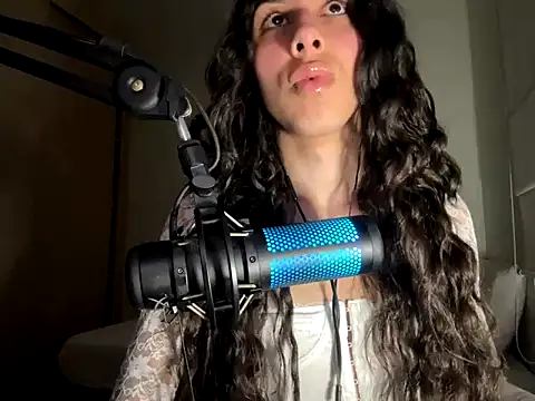 marquezaaa online show from June 10, 2026, 1:50 am