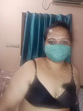 Snapshot of pirainilla chatting on May 28, 2026, 5:10 pm pirainilla online show from May 28, 2026, 5:10 pm
