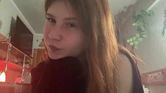 Snapshot of EmmaLovelyBB chatting on May 14, 2026, 7:20 pm EmmaLovelyBB online show from May 14, 2026, 7:20 pm