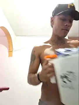 boyzac  online show from July 21, 2026, 9:28 pm