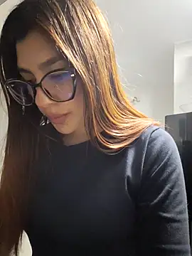cutetemari online show from June 13, 2026, 1:25 am
