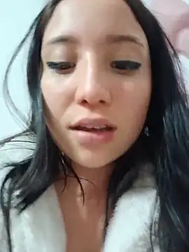 mileidy0106 online show from June 21, 2026, 1:41 am