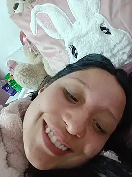 mileidy0106 online show from June 25, 2026, 2:33 am