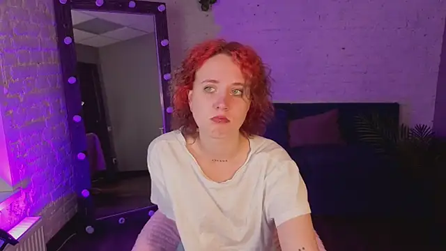 Snapshot of ScarlettSparkss chatting on June 17, 2026, 5:32 am ScarlettSparkss online show from June 17, 2026, 5:32 am