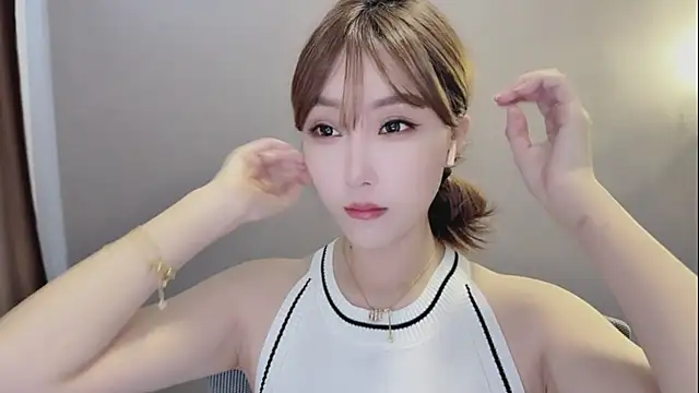Aner333 online show from June 3, 2026, 12:35 am