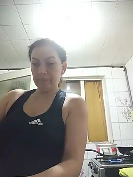 paulett15 online show from July 16, 2026, 2:23 pm
