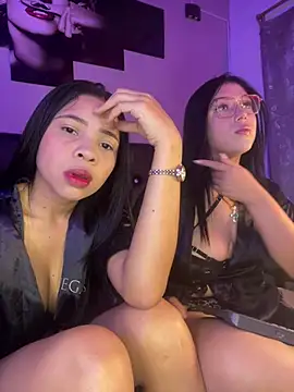 Cheerryloverss online show from May 18, 2026, 9:31 pm