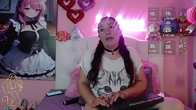 Snapshot of BLONDIE_TATIS chatting on June 5, 2026, 3:18 pm BLONDIE TATIS online show from June 5, 2026, 3:18 pm