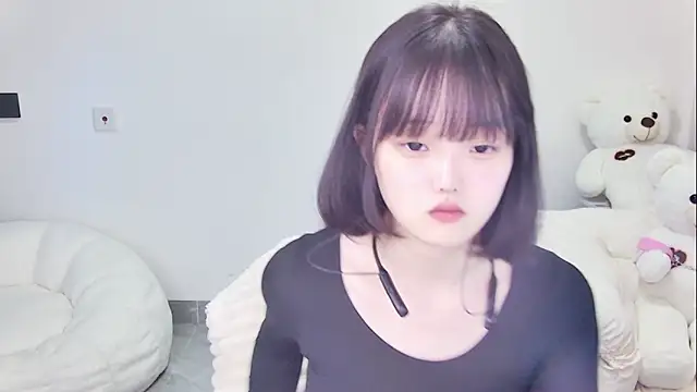 Evil-Bunny007 online show from June 21, 2026, 12:30 pm