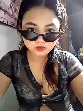 lie louron online show from May 22, 2026, 3:28 pm