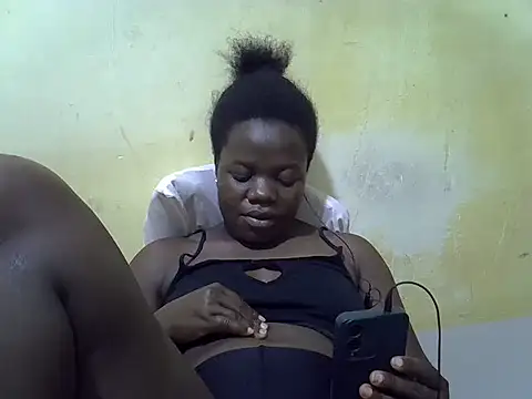 Snapshot of Ebony_cuttiey chatting on June 16, 2026, 7:38 pm Ebony cuttiey online show from June 16, 2026, 7:38 pm