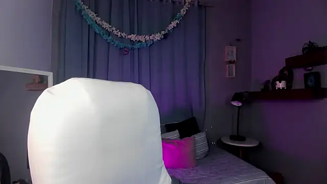 vanillafairy  online show from July 3, 2026, 7:31 pm