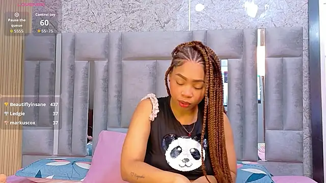 thinsamathagirl online show from June 12, 2026, 2:21 am
