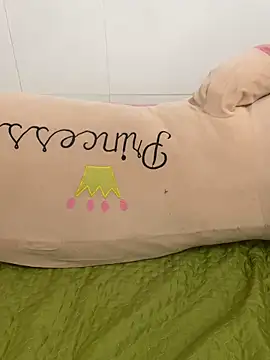 Dona-sexyy online show from June 19, 2026, 6:34 pm