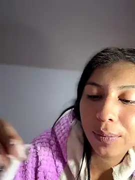 ariella lovee online show from June 4, 2026, 1:44 am