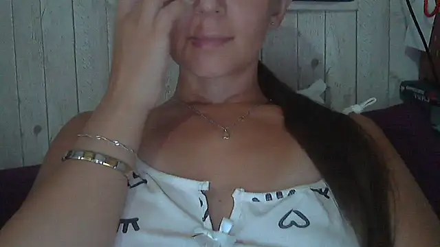 Bella--White online show from July 15, 2026, 2:00 pm