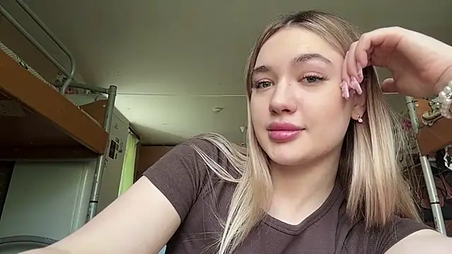 Kattyqte online show from May 17, 2026, 7:06 am