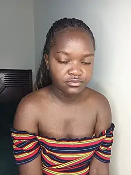 Snapshot of little_creamy chatting on June 28, 2026, 4:40 am little creamy online show from June 28, 2026, 4:40 am