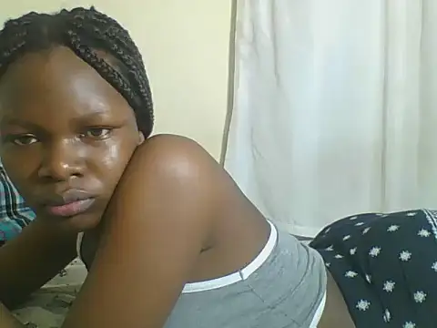Sweetgal2025 online show from June 4, 2026, 6:47 pm