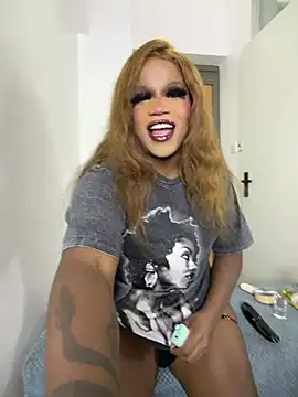 ladyboyxxl online show from July 7, 2026, 9:19 pm