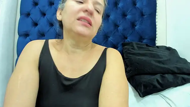 Snapshot of AlondraSosa chatting on July 7, 2026, 12:53 pm AlondraSosa online show from July 7, 2026, 12:53 pm